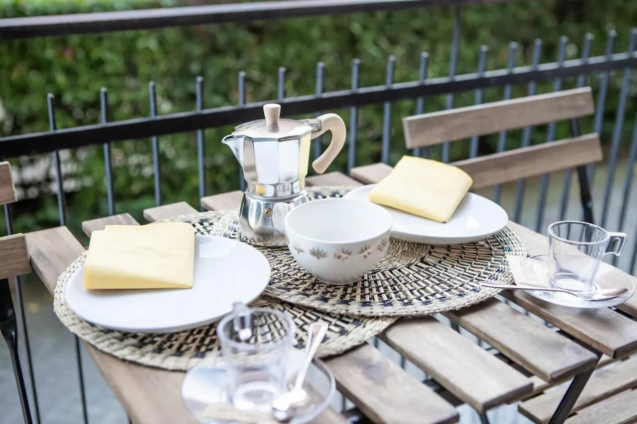 Delightful Shanti Home Milan Apartment