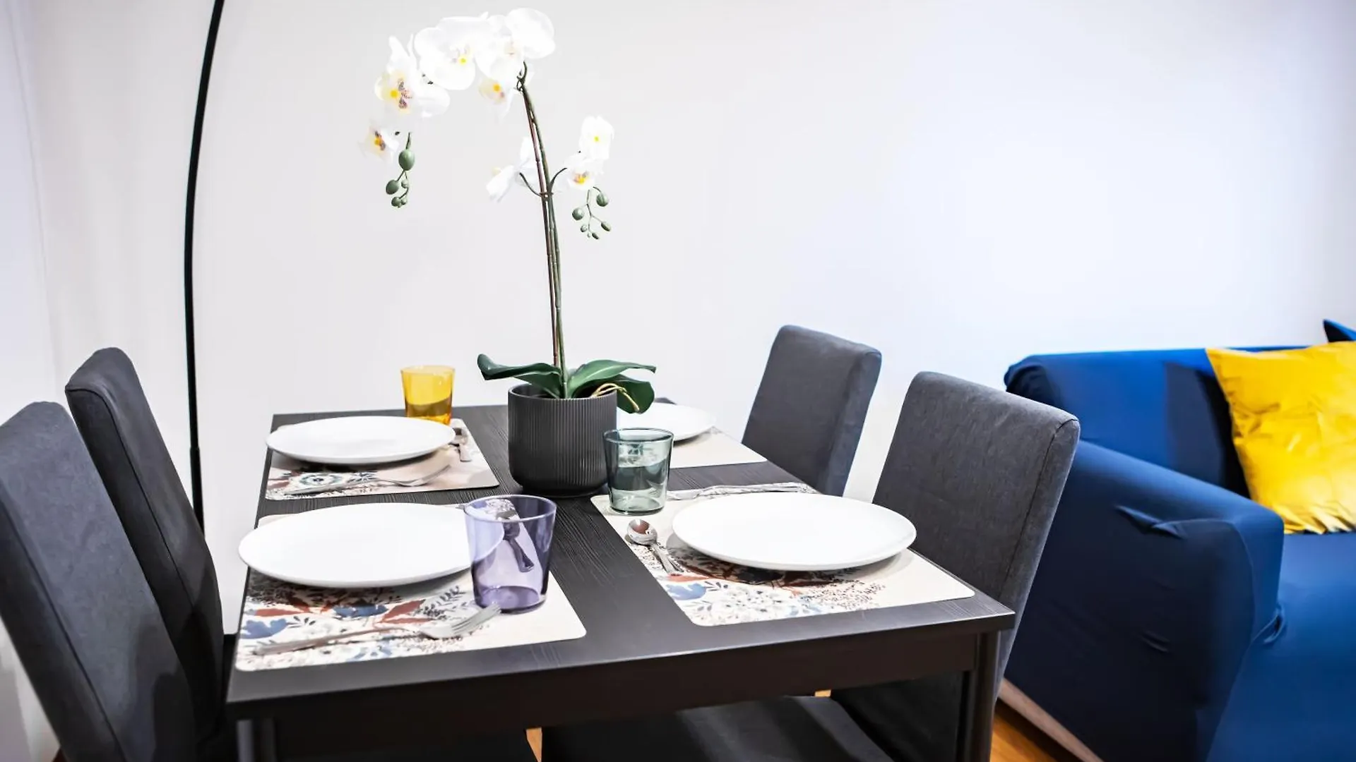 Delightful Shanti Home Milan